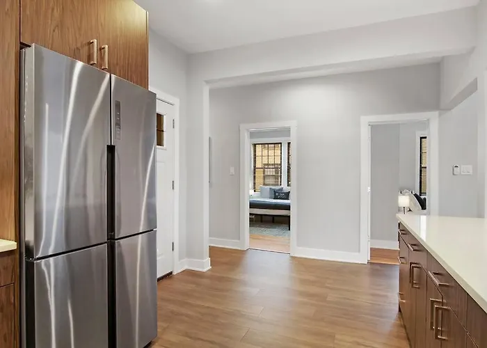 3br Beautifully Designed Close To Shops - Belmont A3 Appartamento Chicago